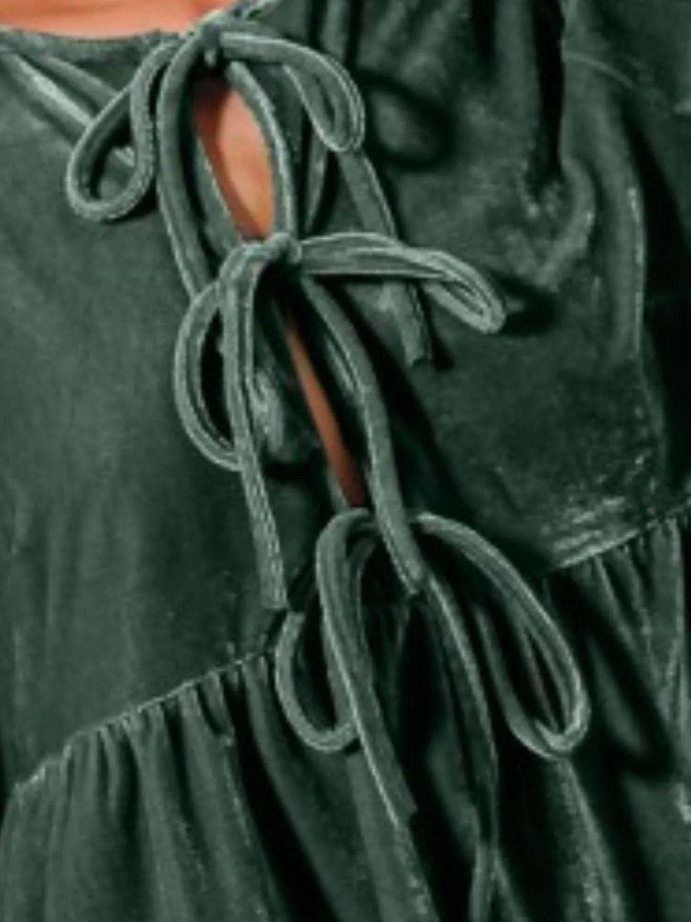 SO ME Spaghetti Strap Front Tie Velvet Holiday Blouse - Veloro