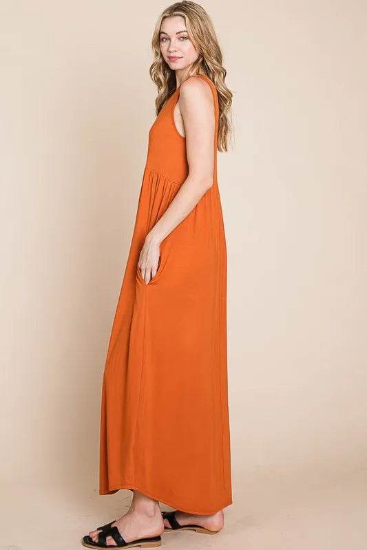 BOMBOM Sleeveless Maxi Dress with Pockets - Veloro