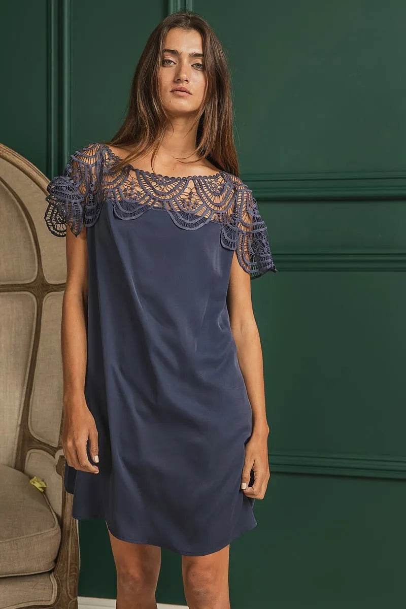 BiBi Crochet Lace Yoke Detailed Wrinkled Dress - Veloro