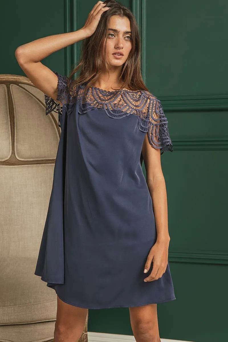 BiBi Crochet Lace Yoke Detailed Wrinkled Dress - Veloro